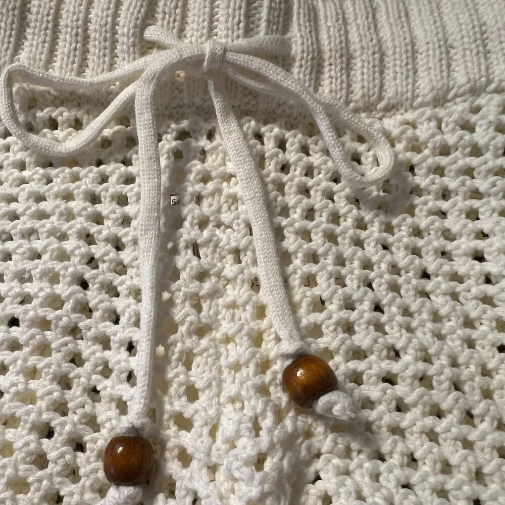 O'Neill Cream Crochet Knit Beach Shorts - Picture 5 of 6